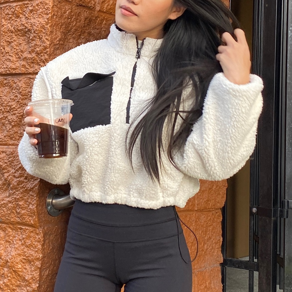 Oak + Fort White Crop Sherpa Hal Zip